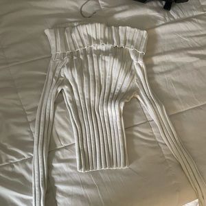 ZARA MEDIUM OFF SHOULDER SHIRT!